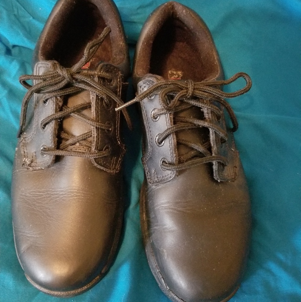 Slip proof work shoes